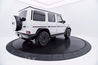 2026 Mercedes-Benz AMG G 63 4MATIC - miniatura 13