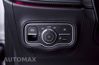 2026 Mercedes-Benz AMG G 63 4MATIC - miniatura 73
