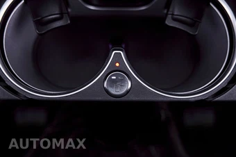 2026 Mercedes-Benz AMG G 63 4MATIC - miniatura 80