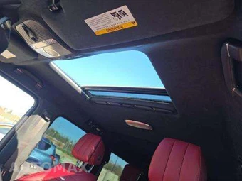 2026 Mercedes-Benz AMG G 63 4MATIC – miniatura 12