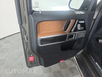 2026 Mercedes-Benz AMG G 63 4MATIC - miniatura 9