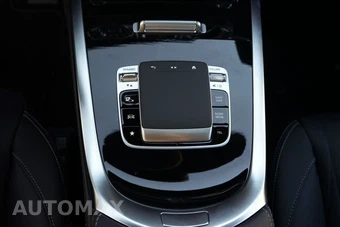 2026 Mercedes-Benz AMG G 63 4MATIC - miniatura 20