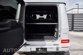 2026 Mercedes-Benz AMG G 63 4MATIC - miniatura 17