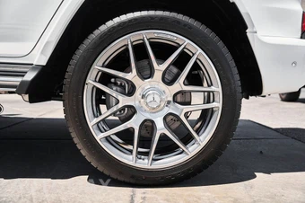 2026 Mercedes-Benz AMG G 63 4MATIC - miniatura 14