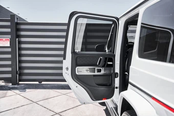 2026 Mercedes-Benz AMG G 63 4MATIC - miniatura 22