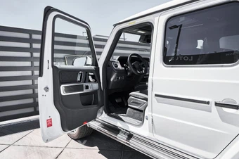 2026 Mercedes-Benz AMG G 63 4MATIC - miniatura 25