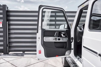 2026 Mercedes-Benz AMG G 63 4MATIC - miniatura 32