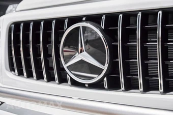 2026 Mercedes-Benz AMG G 63 4MATIC - miniatura 8