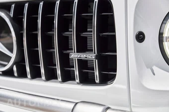 2026 Mercedes-Benz AMG G 63 4MATIC - miniatura 9