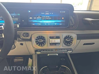 2026 Mercedes-Benz AMG G 63 4MATIC - miniatura 10