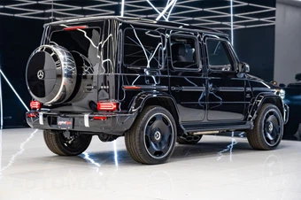 2026 Mercedes-Benz AMG G 63 4MATIC - miniatura 11
