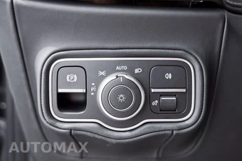 2026 Mercedes-Benz AMG G 63 - miniatura 55