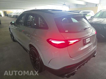 2026 Mercedes-Benz AMG GLC 43 4MATIC - miniatura 2