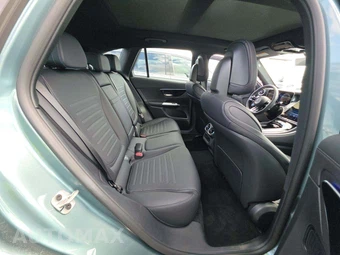 2026 Mercedes-Benz AMG GLC 43 4MATIC - miniatura 16