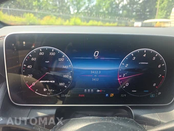 2026 Mercedes-Benz AMG GLC 43 4MATIC - miniatura 12