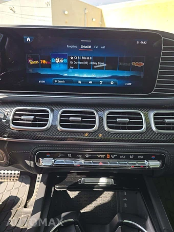 2026 Mercedes-Benz AMG GLS 63 4MATIC+ – miniatura 10