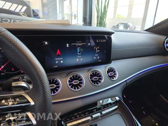 2026 Mercedes-Benz AMG GT 63 4MATIC+ Hatchback – miniatura 10