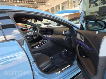 2026 Mercedes-Benz AMG GT 63 4MATIC+ Hatchback – miniatura 18