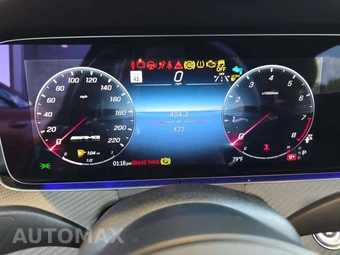 2026 Mercedes-Benz AMG GT 63 4MATIC+ Hatchback – miniatura 9