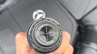 2026 Mercedes-Benz C 300 - miniatura 17