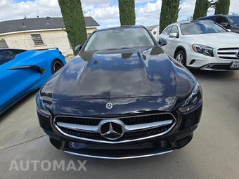 2026 Mercedes-Benz C 300 - miniatura 2