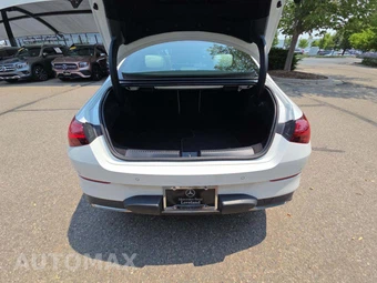 2026 Mercedes-Benz CLA 250 4MATIC – miniatura 11