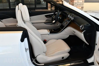 2026 Mercedes-Benz CLE 450 4MATIC Convertible - miniatura 20