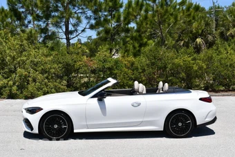 2026 Mercedes-Benz CLE 450 4MATIC Convertible - miniatura 29