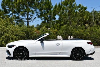 2026 Mercedes-Benz CLE 450 4MATIC Convertible - miniatura 3