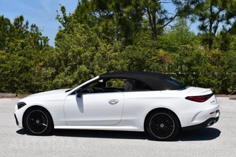 2026 Mercedes-Benz CLE 450 4MATIC Convertible - miniatura 4