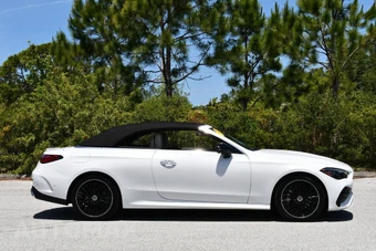 2026 Mercedes-Benz CLE 450 4MATIC Convertible - miniatura 48