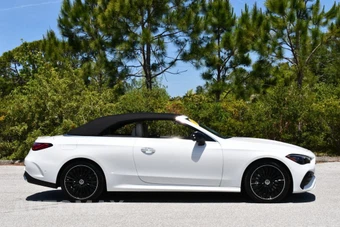 2026 Mercedes-Benz CLE 450 4MATIC Convertible - miniatura 49