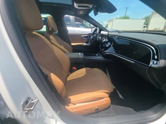 2026 Mercedes-Benz E 350 Sedan - miniatura 8