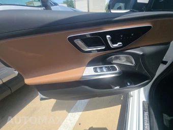2026 Mercedes-Benz E 350 Sedan - miniatura 9