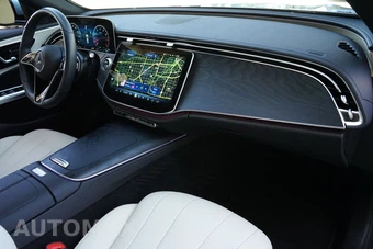 2026 Mercedes-Benz E 350 Sedan - miniatura 10
