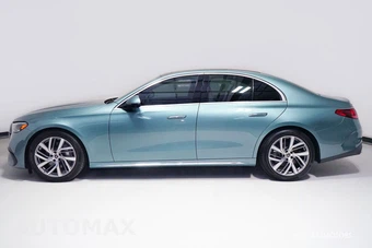 2026 Mercedes-Benz E 350 Sedan - miniatura 4