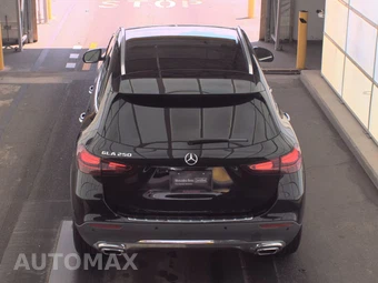 2026 Mercedes-Benz GLA 250 - miniatura 5