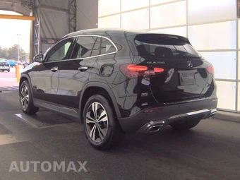 2026 Mercedes-Benz GLA 250 - miniatura 6