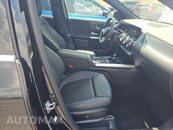 2026 Mercedes-Benz GLA 250 - miniatura 8