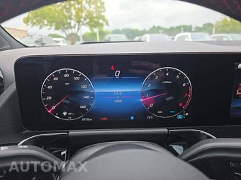 2026 Mercedes-Benz GLA 250 – miniatura 9