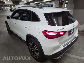 2026 Mercedes-Benz GLA 250 - miniatura 2