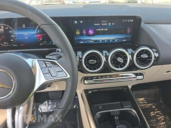 2026 Mercedes-Benz GLA 250 – miniatura 10