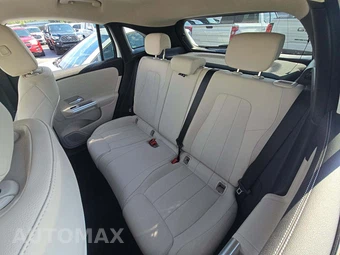 2026 Mercedes-Benz GLA 250 – miniatura 13
