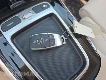 2026 Mercedes-Benz GLA 250 – miniatura 8