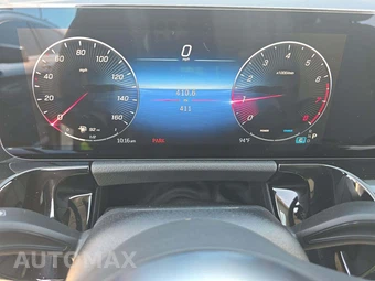 2026 Mercedes-Benz GLA 250 – miniatura 9