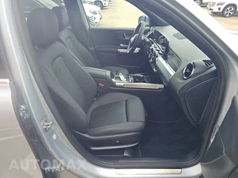 2026 Mercedes-Benz GLB 250 - miniatura 8
