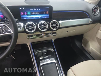 2026 Mercedes-Benz GLB 250 – miniatura 11