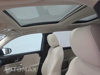 2026 Mercedes-Benz GLB 250 – miniatura 18