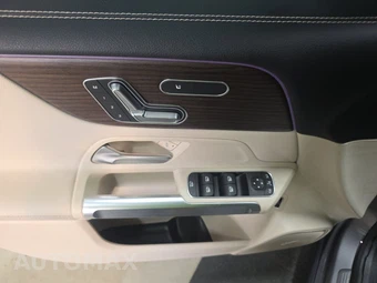2026 Mercedes-Benz GLB 250 – miniatura 9