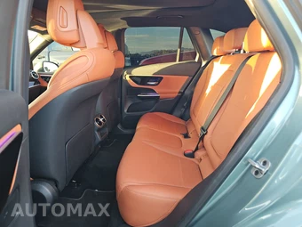 2026 Mercedes-Benz GLC 300 - miniatura 13